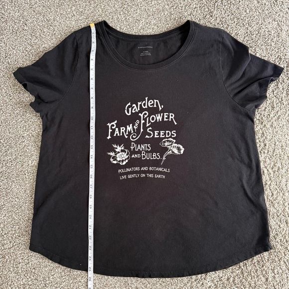 ANTHROPOLOGIE | Garden graphic black tee Size XL - Picture 9 of 9